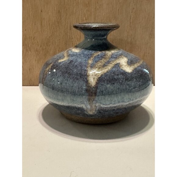 Studio Art Pottery Mini Vase Pot Artist Signed Blue Drip Short Squat Glazed - Picture 5 of 9